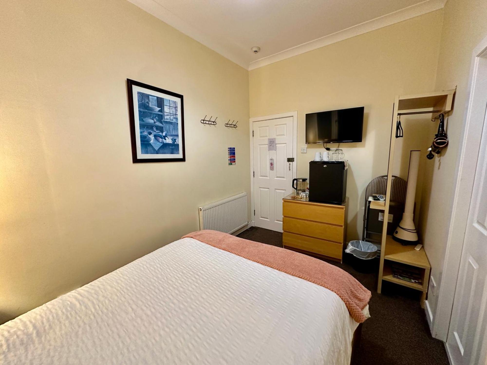 The Elbow Room Kirkcaldy Exteriör bild