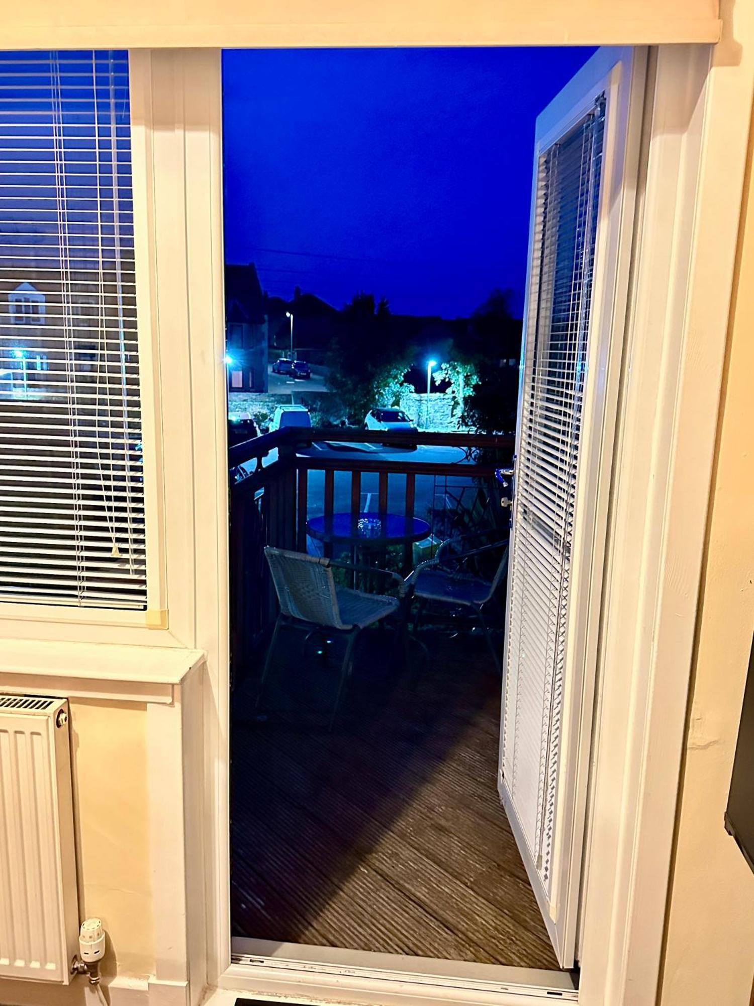 The Elbow Room Kirkcaldy Exteriör bild